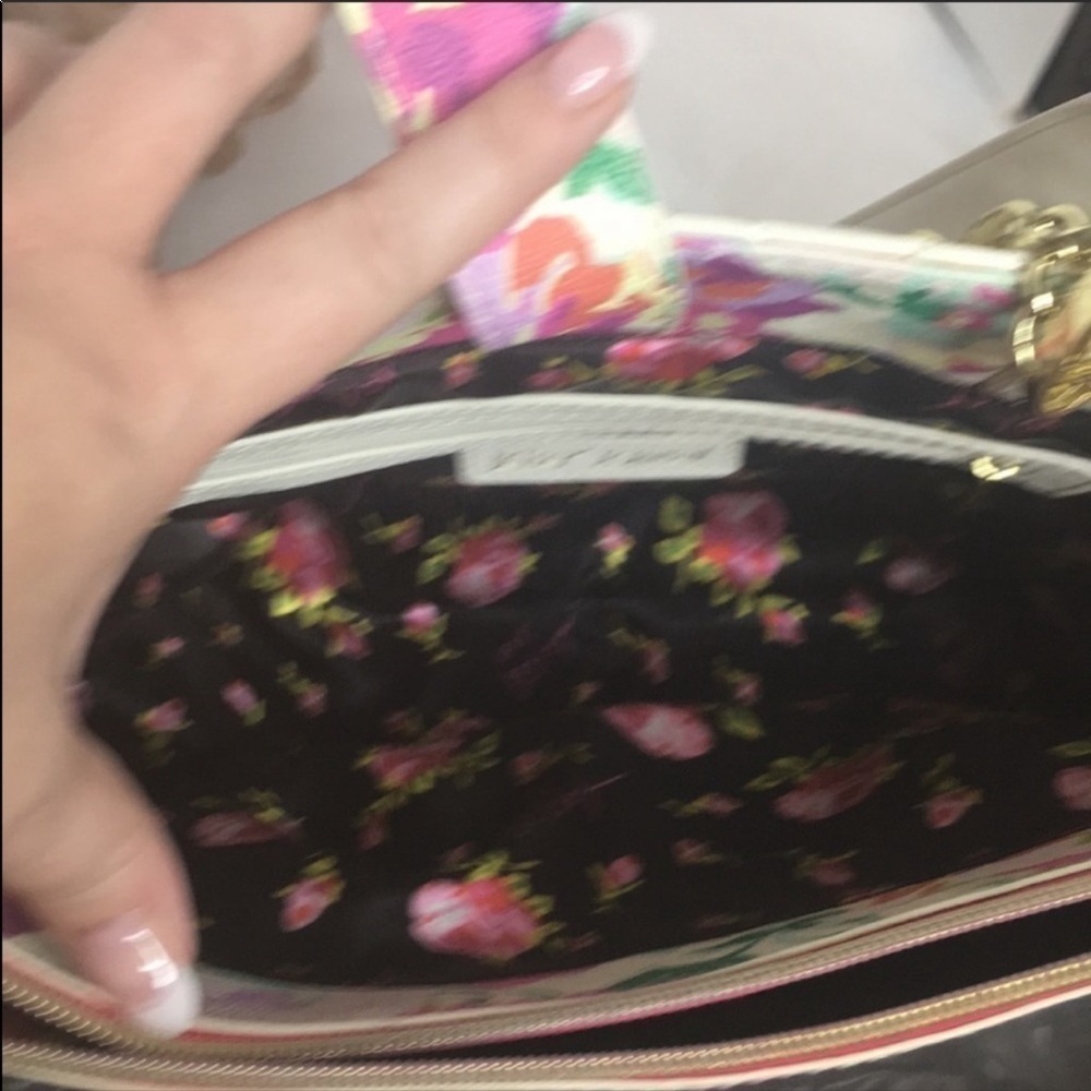 Betsey Johnson satchel with crossbody strap - Picture 7 of 10